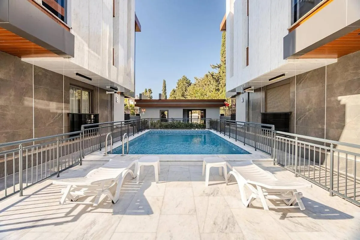 דירה אנטליה Diker Port Residence